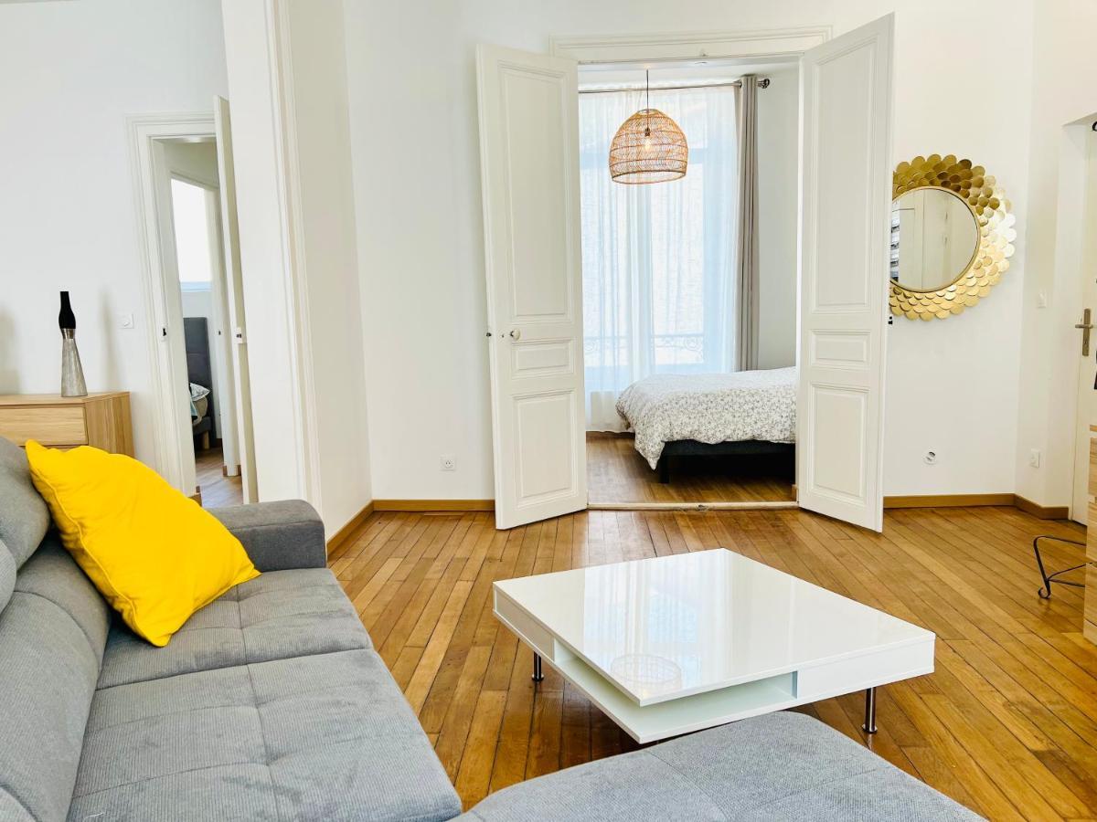 Chic Appartement Type 4 / Parking Prive Reims Exterior photo