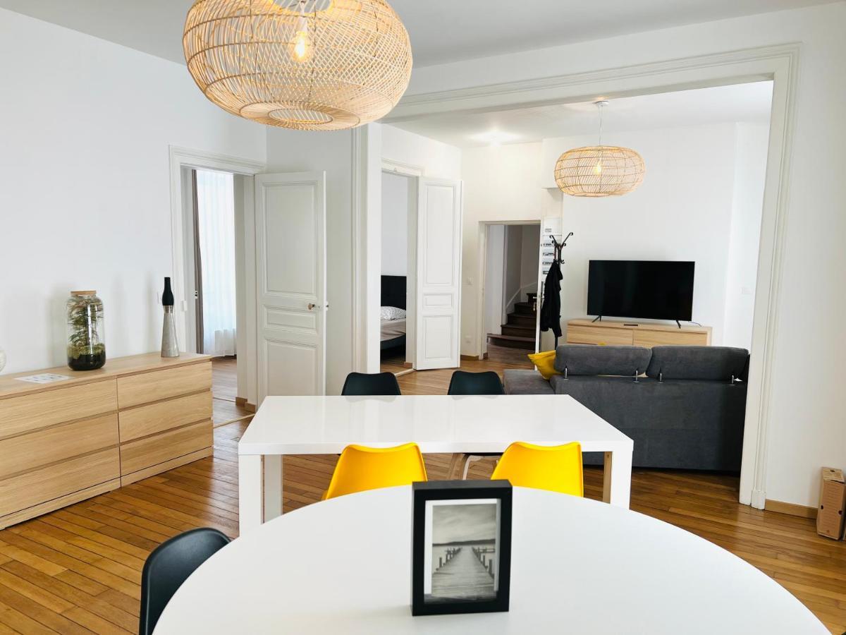 Chic Appartement Type 4 / Parking Prive Reims Exterior photo