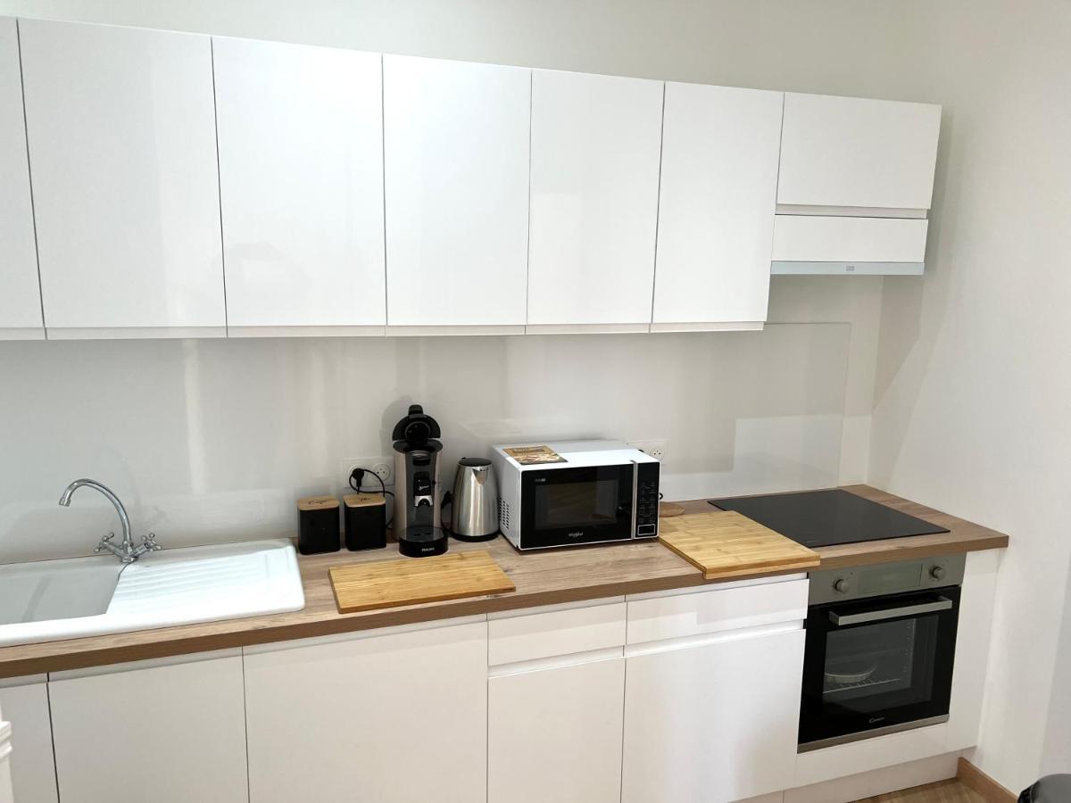 Chic Appartement Type 4 / Parking Prive Reims Exterior photo