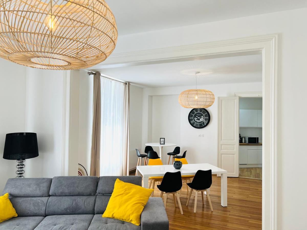 Chic Appartement Type 4 / Parking Prive Reims Exterior photo